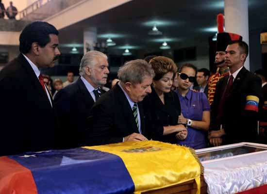 Presidenta Dilma Rousseff, Lula e o governador da Bahia, Jaques Wagner, prestam última homenagem a Hugo Chávez