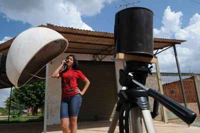 Câmera é feita com uma lata de alumínio tingida de preto