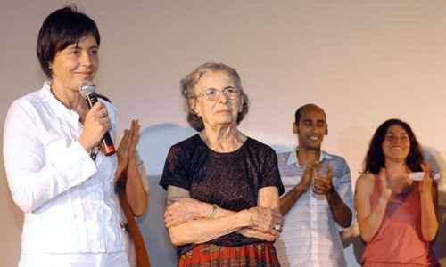 Paloma Rocha e a avó Lúcia (mãe de Glauber) na 40° edição do Festival de Brasília do Cinema Brasileiro