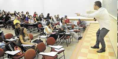 Seleção para MPU atrai atenção de concurseiros. Mas professores alertam que é preciso focar os estudos em matérias específicas, pois o prazo para as provas é exíguo