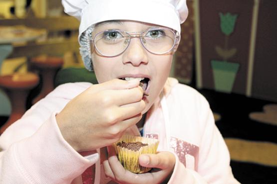 O saboroso doce é uma verdadeira especiaria, que veio de muito longe para tornar mais doce a vida dos apaixonados por chocolate.