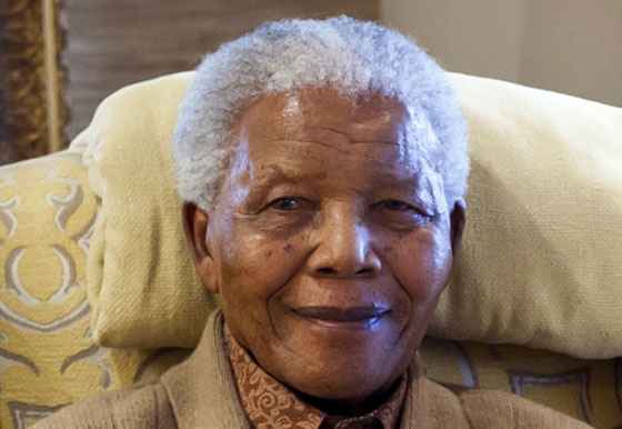 Nelson Mandela está hospitalizado com infecção pulmonar