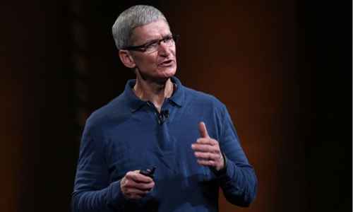 Em um comunicado publicado no site da empresa, o diretor da Apple, Tim Cook, expressou suas mais 