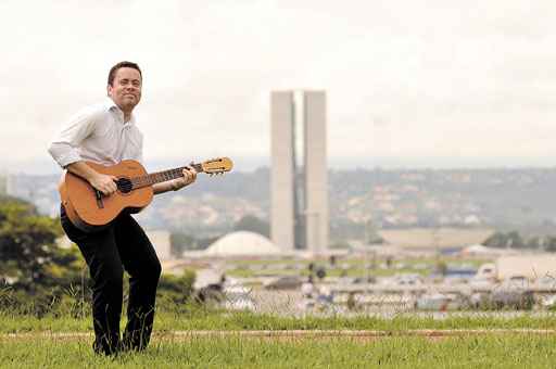 O analista de sistema Raimundo Portela, de 35 anos: o concorrente participou de banda gospel, cantou em casamentos e gravou um CD