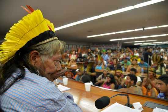 Lideranças indígenas participam de encontro na Frente Parlamentar de Apoio aos Povos Indígenas