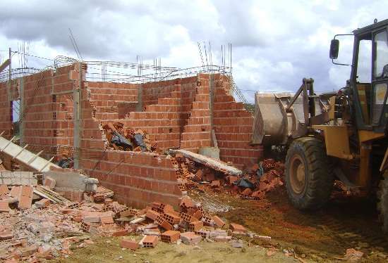 Nenhuma das construções estava ocupada