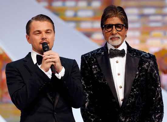 Di Caprio ao lado de Amitabh Bachchan na abertura do Festival de Cannes