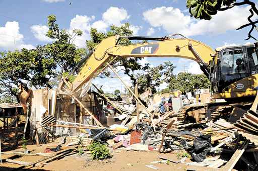 Nesta sexta-feira (17/5), funcionários do GDF voltam ao local apenas para terminar a limpeza do terreno