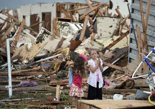 Sobreviventes do tornado que matou 24 pessoas em Oklahoma