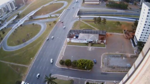 Monumental flui bem no início da manhã