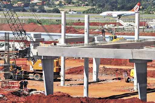 Obras de ampliação do aeroporto de Brasília, sob operação privada: o resultado só será visto em 2014