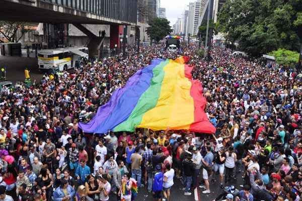 Parada Gay de São Paulo espera receber quatro milhões de pessoas