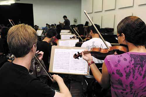 Orquestra do Teatro Nacional: projeto do GDF contará com o auxílio de músicos profissionais e seguirá experiência de outras unidades da Federação