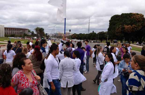 Cerca de 50 pessoas fecharam a via N1 durante o protesto