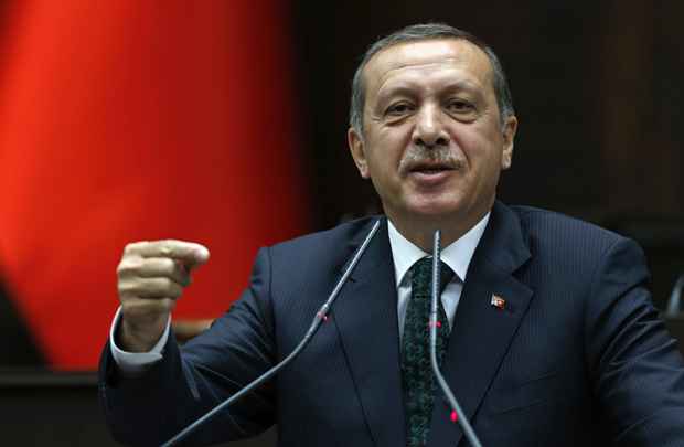 O primeiro-ministro da Turquia, Tayyip Erdogan durante reunião no Parlamento turco em Ancara