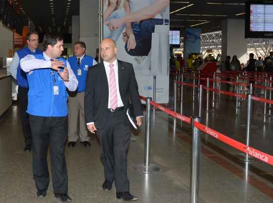 O diretor-presidente da Anac, Marcelo Guaranys, fez uma vistoria no Aeroporto Internacional Juscelino Kubitschek