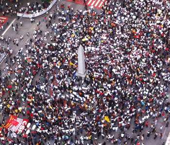 Mais cedo, protesto parou o Centro de Belo Horizonte