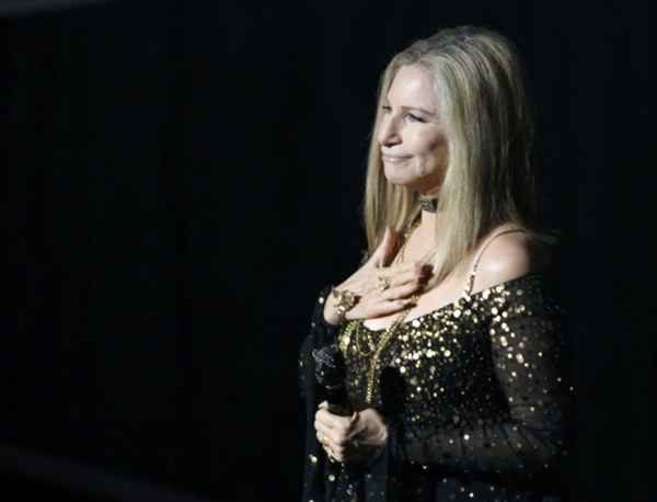 Barbra Streisand: voz maiúscula aos 71 anos