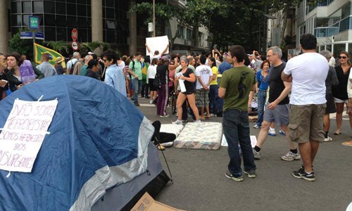 chega ao terceiro dia e a disposição dos manifestantes é permanecer no local até segunda-feira (24/6).