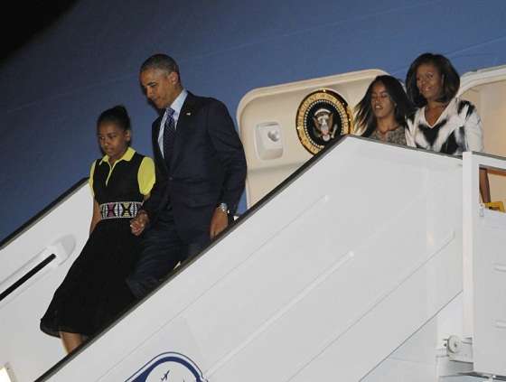 A visita de Obama ao Senegal ocorre no momento em que o herói da luta contra o apartheid na África do Sul, Nelson Mandela, de 94 anos, luta pela vida em uma clínica de Pretória