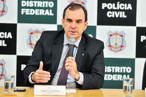 Jorge Xavier, diretor-geral da Polícia Civil, diz que, a princípio, o caso é tratado como estelionato