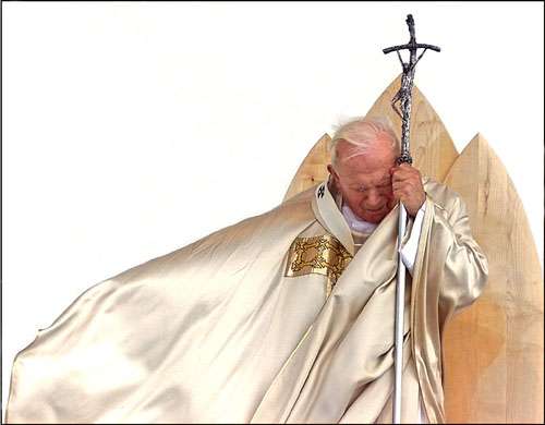 Papa João Paulo II durante missa de beatificação de Anton Martin Slomsek em Maribor, em setembro de 1999