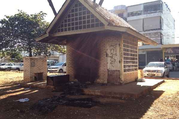 Rixa entre grupos rivais pode ter motivado incêndio em moradores de rua