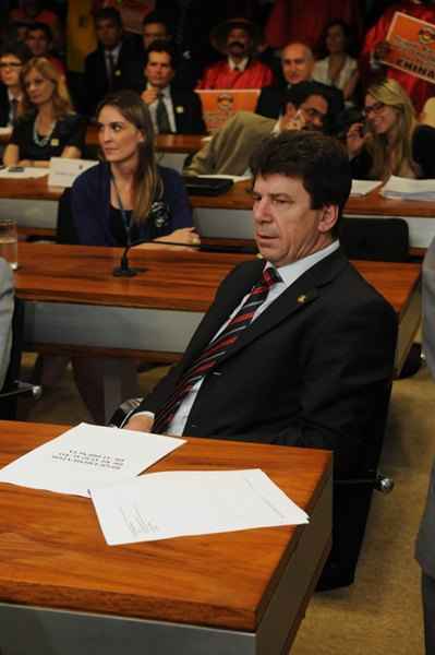 Discurso de Cassol foi feito logo após a Ordem do Dia no Senado, com o plenário já parcialmente esvaziado