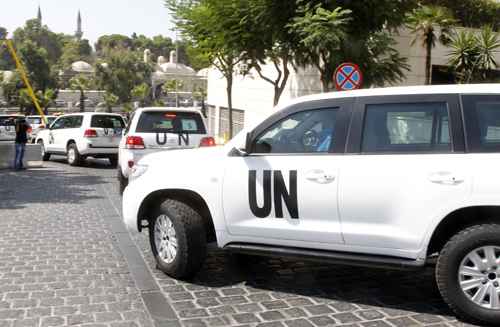 Em Damasco, comitiva da ONU com equipe de especialistas que investigam uso de armas químicas na Síria