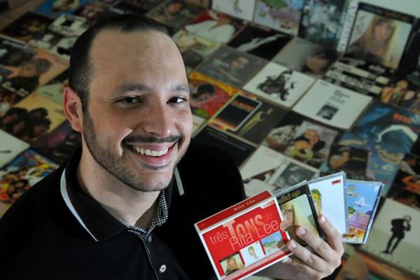 Entre os três discos, Atrás do porto tem uma cidade é o que tem a preferência de Tiago