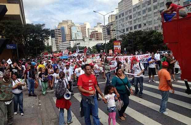 Os manifestantes do Grito dos Excluídos saíram em passeata na capital