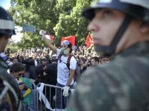 Segundo o assessor de imprensa do CML, coronel Roberto Itamar, foram mobilizados 2.200 homens