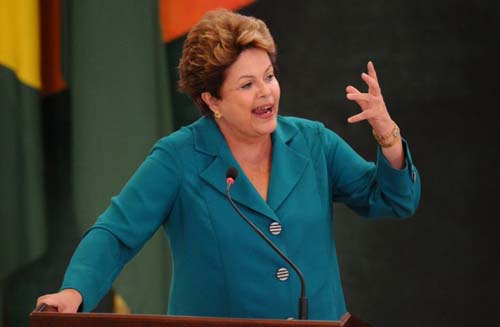 Dilma voltou a comparar o número de médicos que atuam no Brasil com diploma de outro país com o de nações desenvolvidas