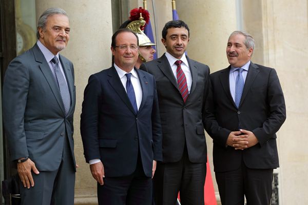 Presidente francês, François Hollande recebe o chanceler saudita Saud al Faisal, o ministro das Relações Exteriores dos Emirados Árabes, Abdullah bin Zayed Al Nahyan e ministro das Relações Exteriores da Jordânia, Nasser Judeh, em Paris