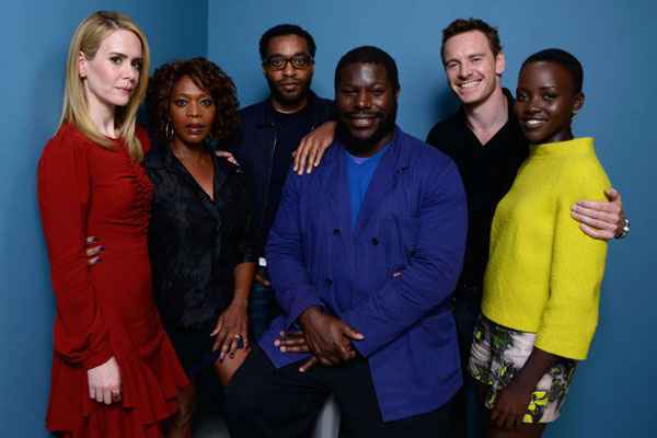 Sarah Paulson, Alfre Woodard, Chiwetel Ejiofor, o diretor Steve McQueen, Michael Fassbender e Lupita Nyong'o: a equipe de 12 years a slave