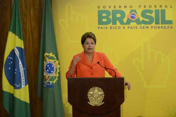 Presidenta Dilma Rousseff fala durante apresentação do novo Portal Brasil, no Palácio do Planalto