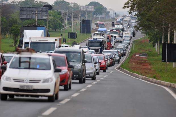 Com interdição para a perícia, o trânsito ficou congestionado