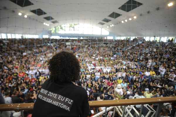 A plenária discutiu os rumos da greve nas escolas municipais do Rio