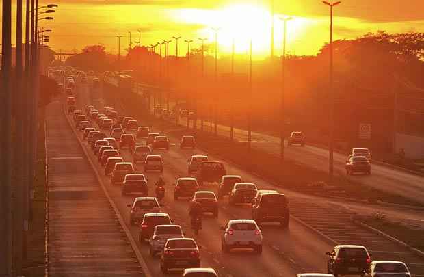 A manhã desta quinta feira foi com sol forte no Distrito Federal