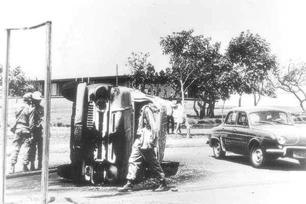 A invasão policial de 29 de agosto de 1968 se tornou um dos capítulos mais tristes da história da UnB. Nesse dia, estudantes foram perseguidos, espancados e presos. Alguns acabaram feridos à bala