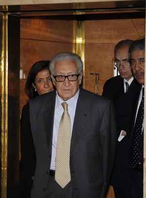 Lakhdar Brahimi conversou com Assad e eo mbaixador iraniano em Damasco