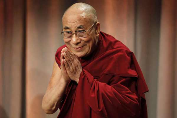 Dalai Lama, que fugiu para a Índia em 1959, após uma revolta fracassada contra a China, defende uma maior autonomia para os tibetanos