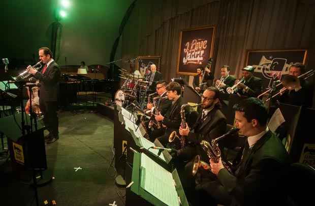 Happy Feet Big Band vai agitar a Music Night Solidária