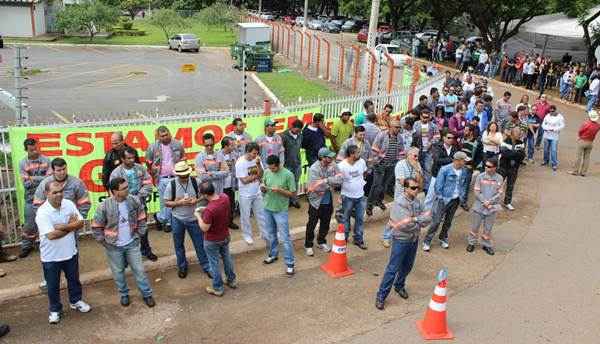 A próxima assembleia dos funcionários está marcada para terça-feira (19/11), às 9h, na CEB