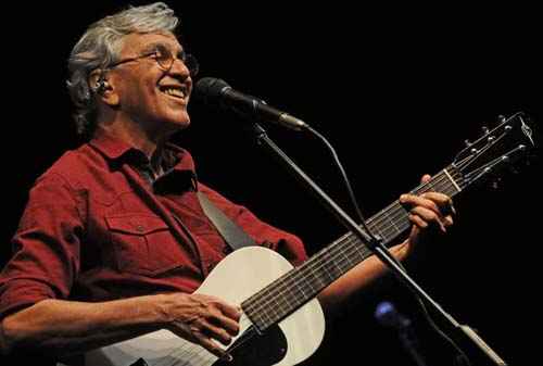 Caetano Veloso foi um dos artistas brasileiros premiados no Grammy Latino 2013