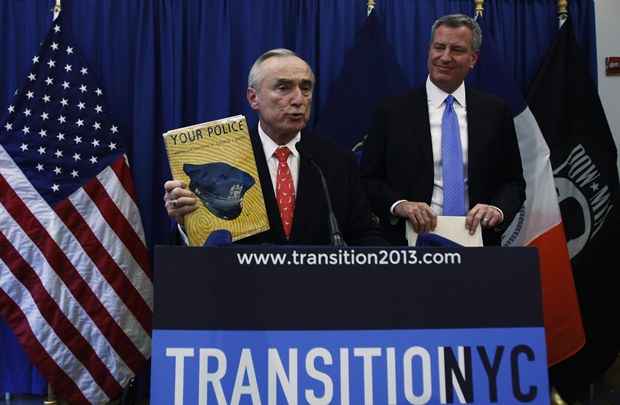 Bratton que liderou os departamentos de todo o país, foi nomeado como o próximo comissário de polícia de Nova York