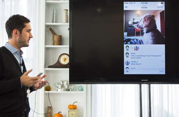 O CEO e co-fundador do aplicativo Instagram, Kevin Systrom, demonstrou o novo serviço