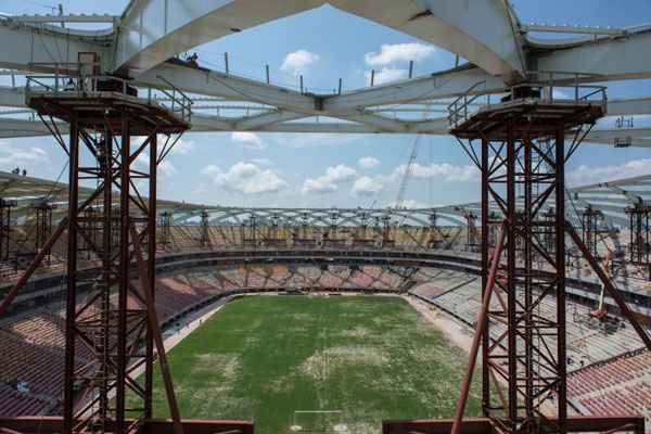 As obras da Arena da Amazônia começaram em novembro de 2010 e a inauguração está marcada para janeiro de 2014