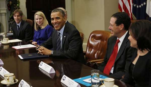 Presidente dos EUA, Barack Obama durante uma reunião com executivos de empresas líderes de tecnologia na Casa Branca