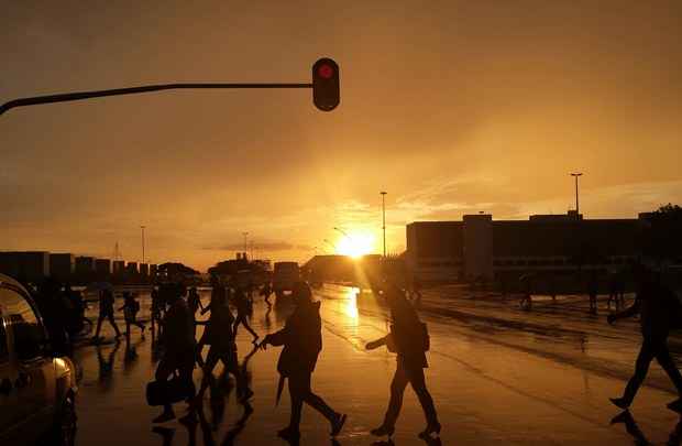 Previsão é de céu encoberto a nublado